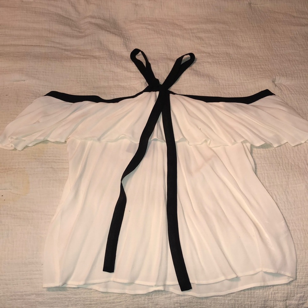 Zara white and black off shoulder blouse new with tages size women’s medium